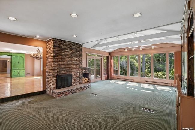57 Ridge Dr, House other with 3 bedrooms, 3 bathrooms and null parking in Plainview NY | Image 6