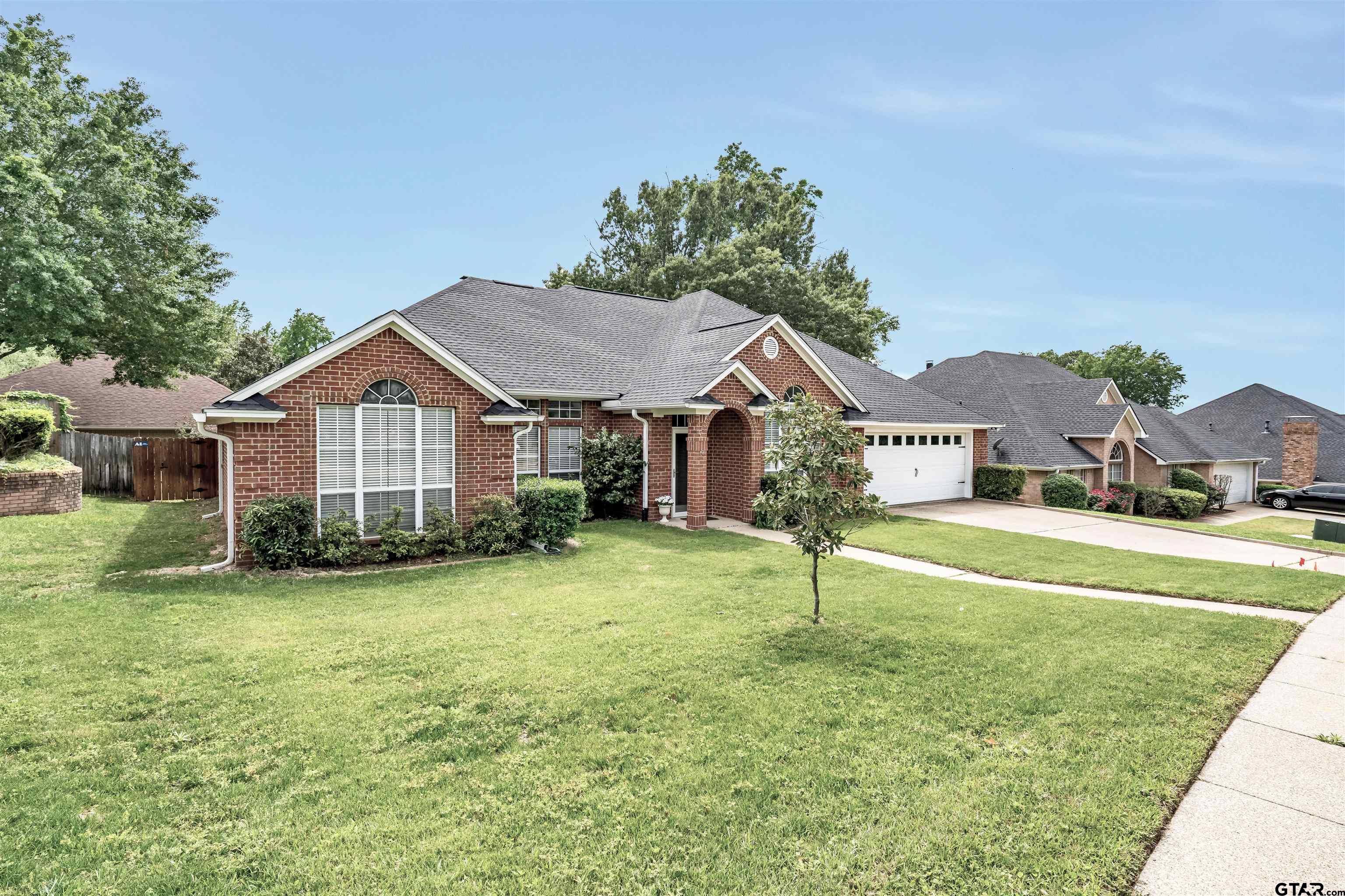 Whiteoak Ln, Tyler, TX 75703