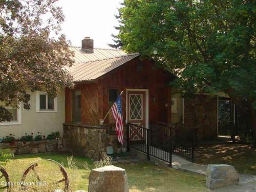 6468 Comanche St, Bonners Ferry, ID, 83805-7524 | Card Image