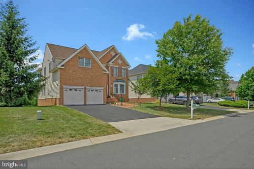 20385 Medalist Dr, ASHBURN, VA, 20147-4184 | Card Image