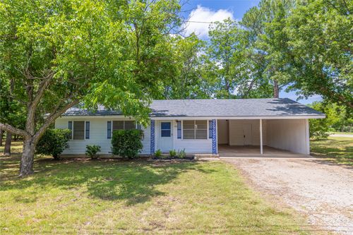 704 N 6th St, Bangs, TX, 76823-3436 | Card Image