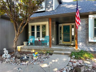 Covered Front Porch | Image 2