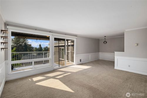 apt-6b-1113 Kirkland Ave, Kirkland, WA, 98033-6332 | Card Image