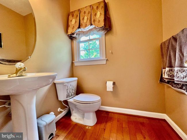 4718 Village Dr, House other with 5 bedrooms, 5 bathrooms and null parking in FAIRFAX VA | Image 44