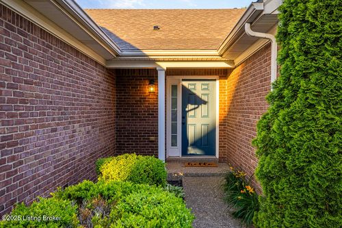 7003 Hollow Oaks Dr, Louisville, KY, 40291-4515 | Card Image