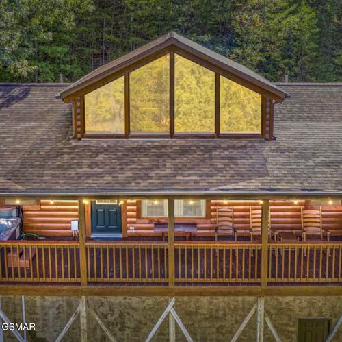 4059 Boogertown Rd, Sevierville, TN, 37876-6121 | Card Image
