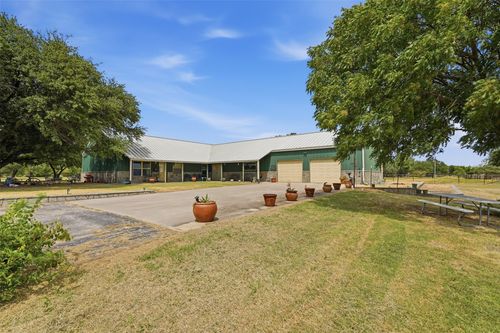 8165 Jackson Rd, Krum, TX, 76249-6626 | Card Image