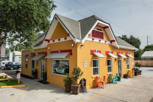 9207 W St. Bernard Highway, Chalmette, LA, 70043 | Card Image