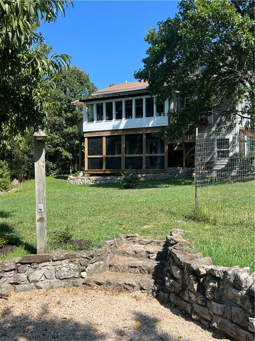 679 County Road 332, Eureka Springs, AR, 72632-9711 | Card Image