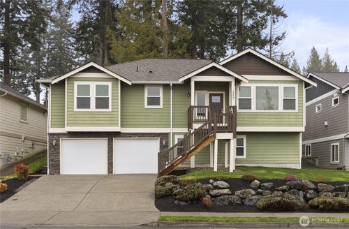 18407 Hawksview Dr, Arlington, WA, 98223-4639 | Card Image