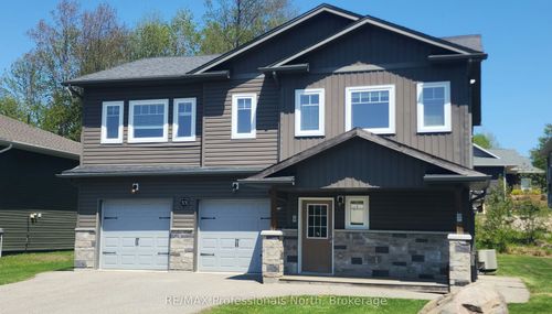 33 Goodwin Dr, Huntsville, ON, P1H2R3 | Card Image
