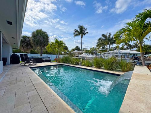 106 Periwinkle Dr, Hypoluxo, FL, 33462-6024 | Card Image