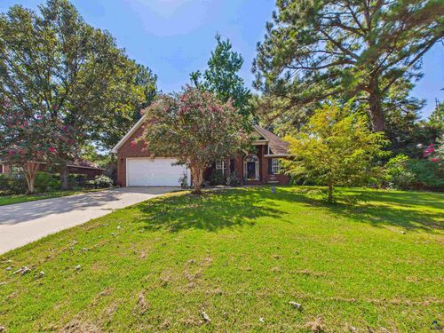 109 Quinelle Dr, Perry, GA, 31069-3764 | Card Image