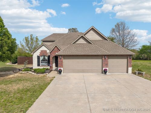 4971 Trade Wind Dr, Oologah, OK, 74053-3325 | Card Image