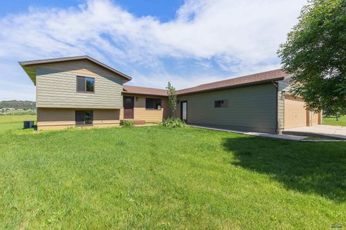 21044 Torrey Pines Ct, sturgis, SD, 57785-8952 | Card Image