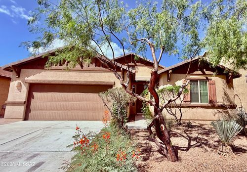 8361 N Mountain Stone Pine Way, Tucson, AZ, 85743-7486 | Card Image