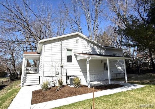 417 S 8th St, Belleville, IL, 62220-2362 | Card Image