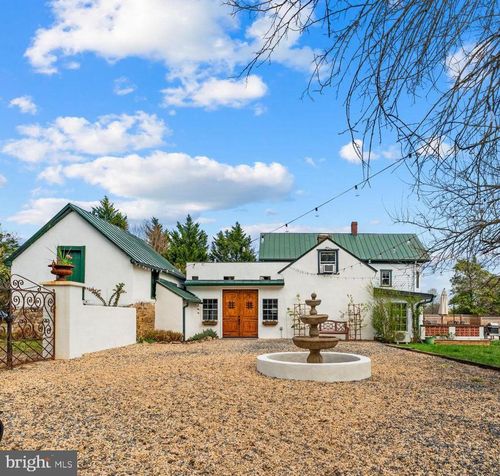 4094 Whiting Rd, MARSHALL, VA, 20115-3342 | Card Image