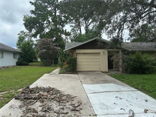 302 S Lincoln Ave, Beverly Hills, FL, 34465-4117 | Card Image