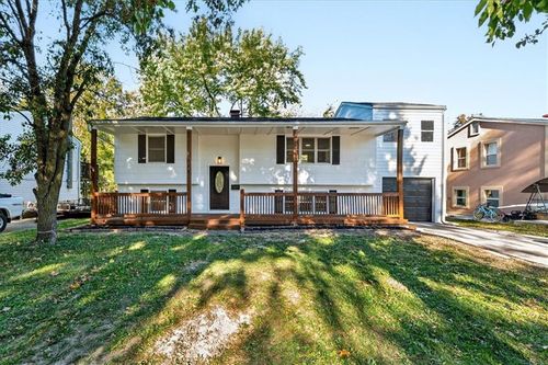 4914 N Wallace Ave, Kansas City, MO, 64119-4251 | Card Image