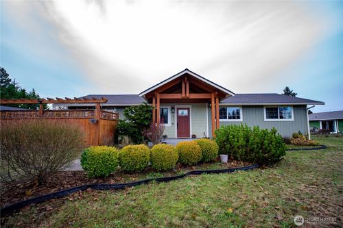 151 Valley View Dr, Sequim, WA, 98382-3617 | Card Image