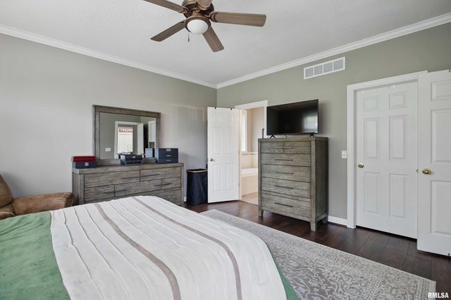 2139 Cromwell Cir, House other with 5 bedrooms, 5 bathrooms and null parking in Davenport IA | Image 16