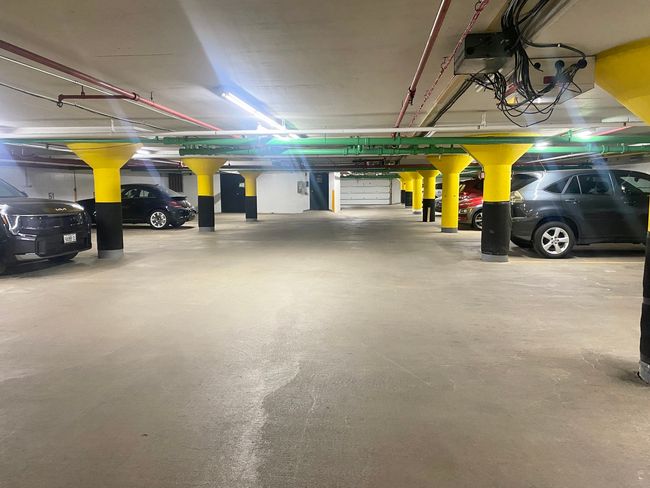 underground garage | Image 16