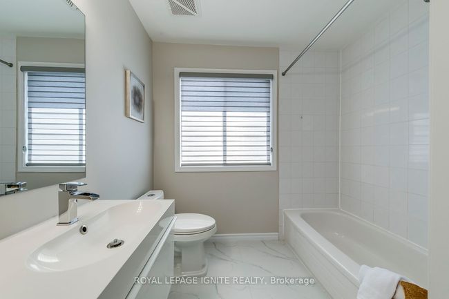 2390 Orchard Rd, House other with 3 bedrooms, 3 bathrooms and 1 parking in Burlington ON | Image 29