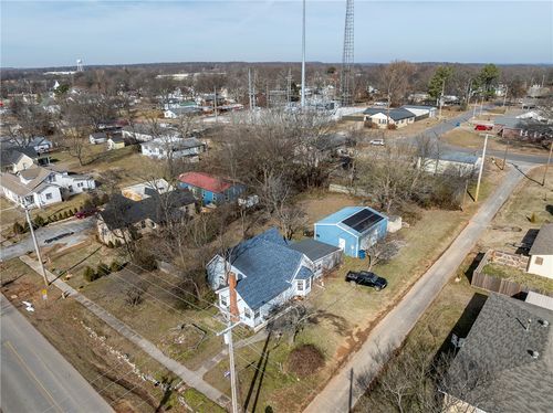 408 Main St Ne, Gravette, AR, 72736-8999 | Card Image