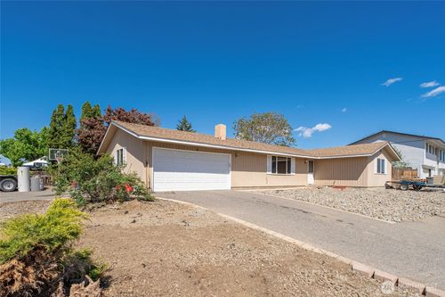 1121 Jean St Se, East Wenatchee, WA, 98802 | Card Image