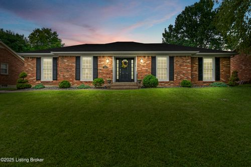 8317 Cabin Hill Rd, Louisville, KY, 40291 | Card Image