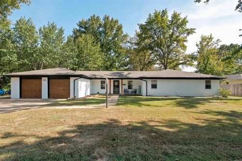 202 Turkey Trot Ct, Jacksonville, AR, 72076-4922 | Card Image