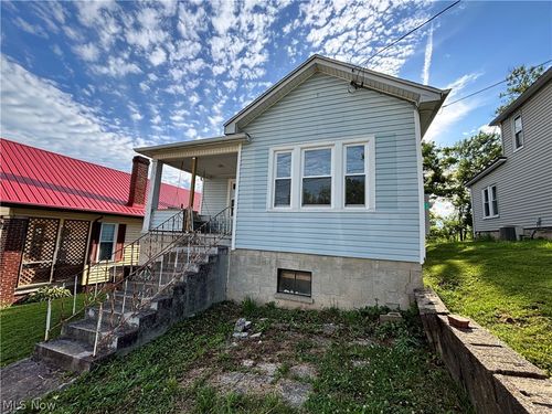 809 Garfield Ave, Marietta, OH, 45750-1620 | Card Image