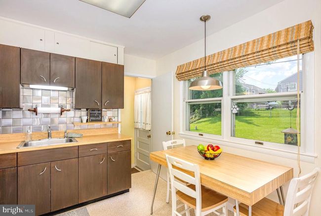 7612 Perring Ter, House other with 3 bedrooms, 2 bathrooms and null parking in PARKVILLE MD | Image 9