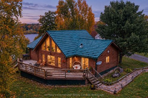 20 Kodiak Rd, McKellar, ON, P0G1C0 | Card Image