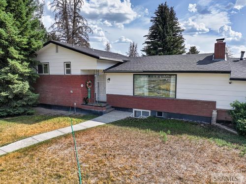 415 Sunset Dr, Arco, ID, 83213-8749 | Card Image