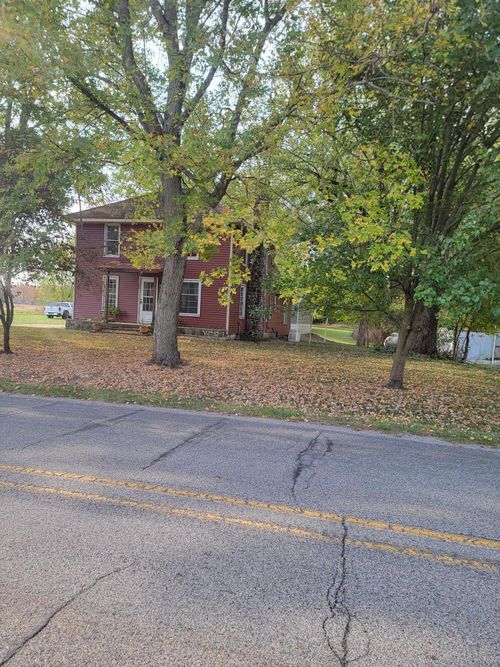 905 Fisher Rd, Quincy, MI, 49082-9746 | Card Image