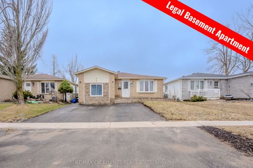 3 Hickling Trail, Barrie, ON, L4M5W1 | Card Image