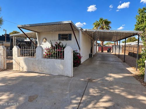 2622 E Sandra Ter, Phoenix, AZ, 85032-2931 | Card Image