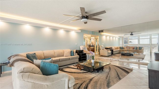 APT-2801 - 1370 Ocean Blvd, Condo with 2 bedrooms, 3 bathrooms and null parking in Pompano Beach FL | Image 7