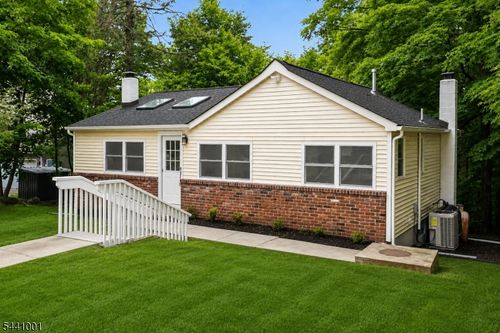30 Belford Dr, Hewitt, NJ, 07421-1821 | Card Image