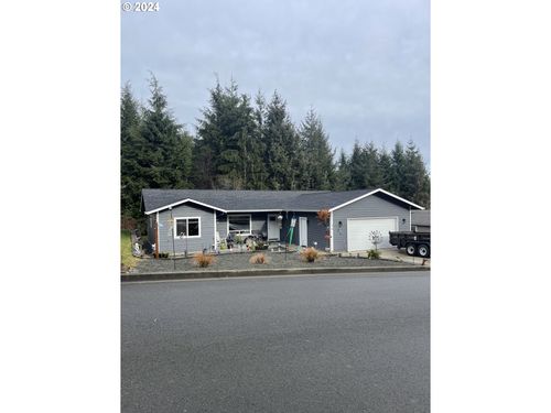 351 Providence Dr, Reedsport, OR, 97467 | Card Image