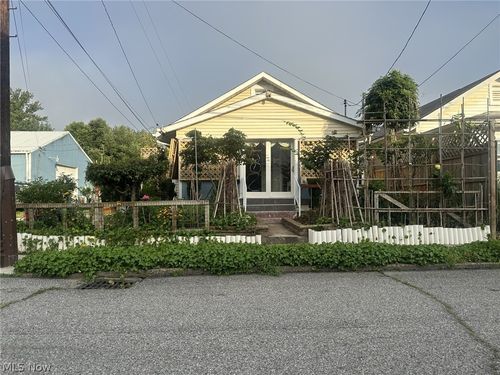1331 Ramsey Street, Parkersburg, WV, 26101 | Card Image
