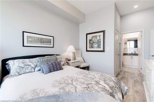 404 - 35 Southshore Cres, House attached with 2 bedrooms, 2 bathrooms and 2 parking in Stoney Creek ON | Image 11