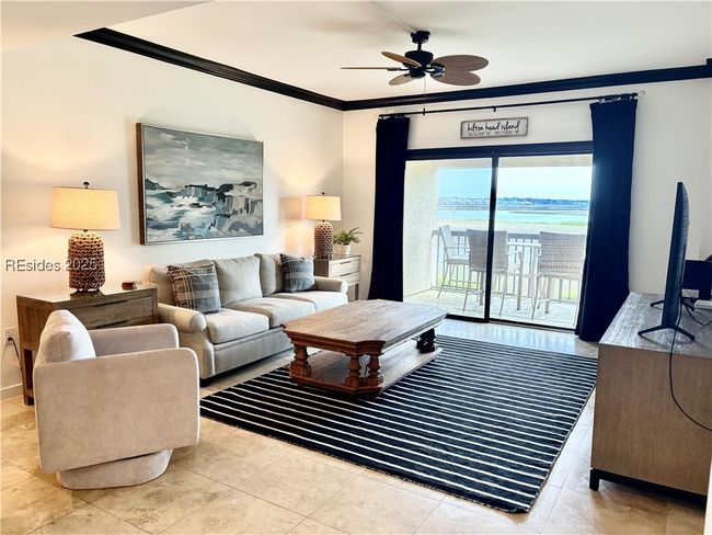 APT-240 - 2 Shelter Cove Ln, Condo with 2 bedrooms, 2 bathrooms and null parking in Hilton Head Island SC | Image 10