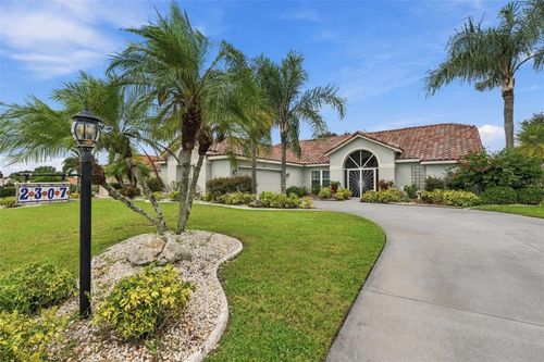 2307 Platinum Dr, SUN CITY CENTER, FL, 33573-6498 | Card Image