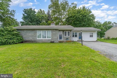 1210 Forge Rd, CARLISLE, PA, 17013-3108 | Card Image