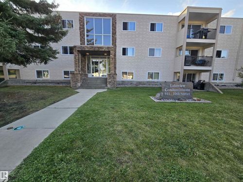 911 10 St, Cold Lake, AB, T9M1J8 | Card Image