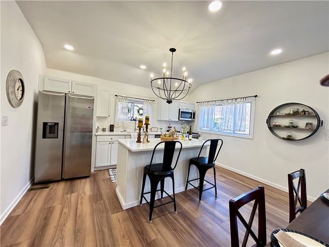 Stainless appliances , new accent lighting | Image 25