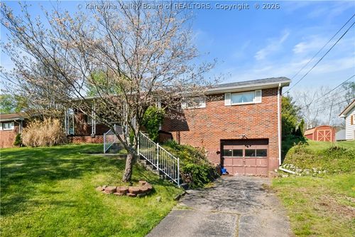 5311 Koontz Dr, Cross Lanes, WV, 25313-1045 | Card Image